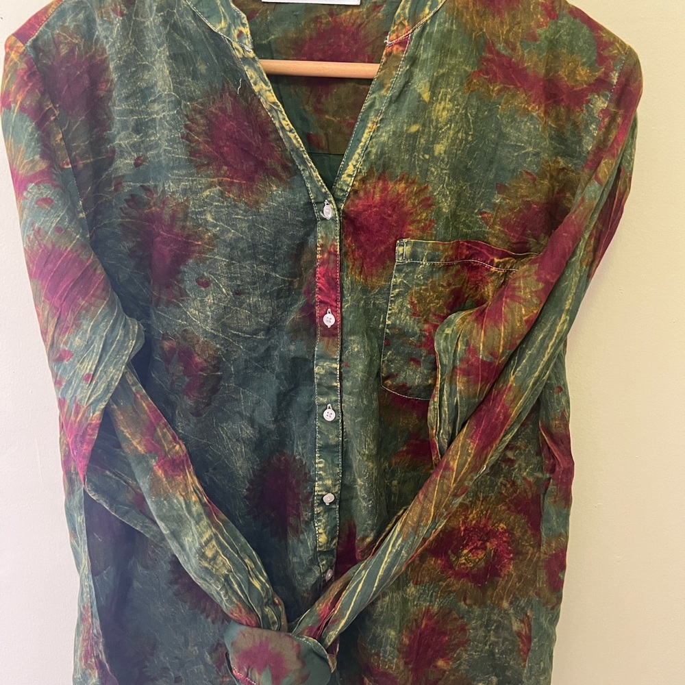 Green and Red Casual Button Down Shirt with Artistic Pattern